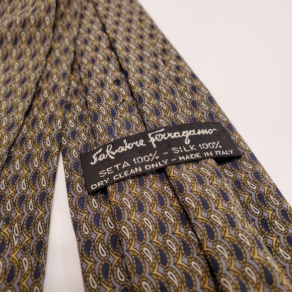 Salvatore Ferragamo Gray Green Geometric Silk Tie Made in Italy - Picture 5 of 7
